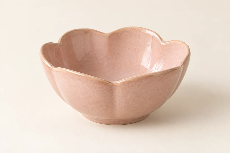 Petal Fold Fruit Bowl in Blush